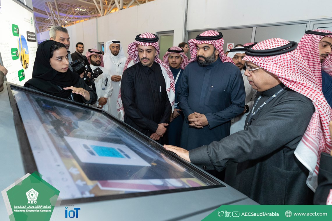 Minister of Communications and Information Technology, visit AEC stand in “Saudi IoT” 2019